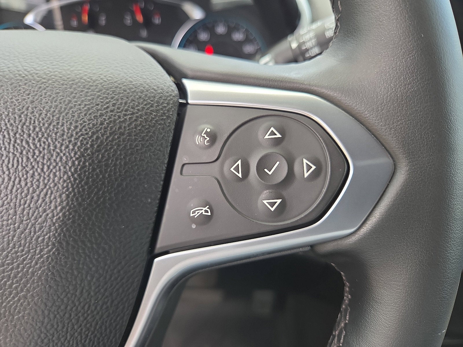 2023 Chevrolet Traverse LT Cloth AWD