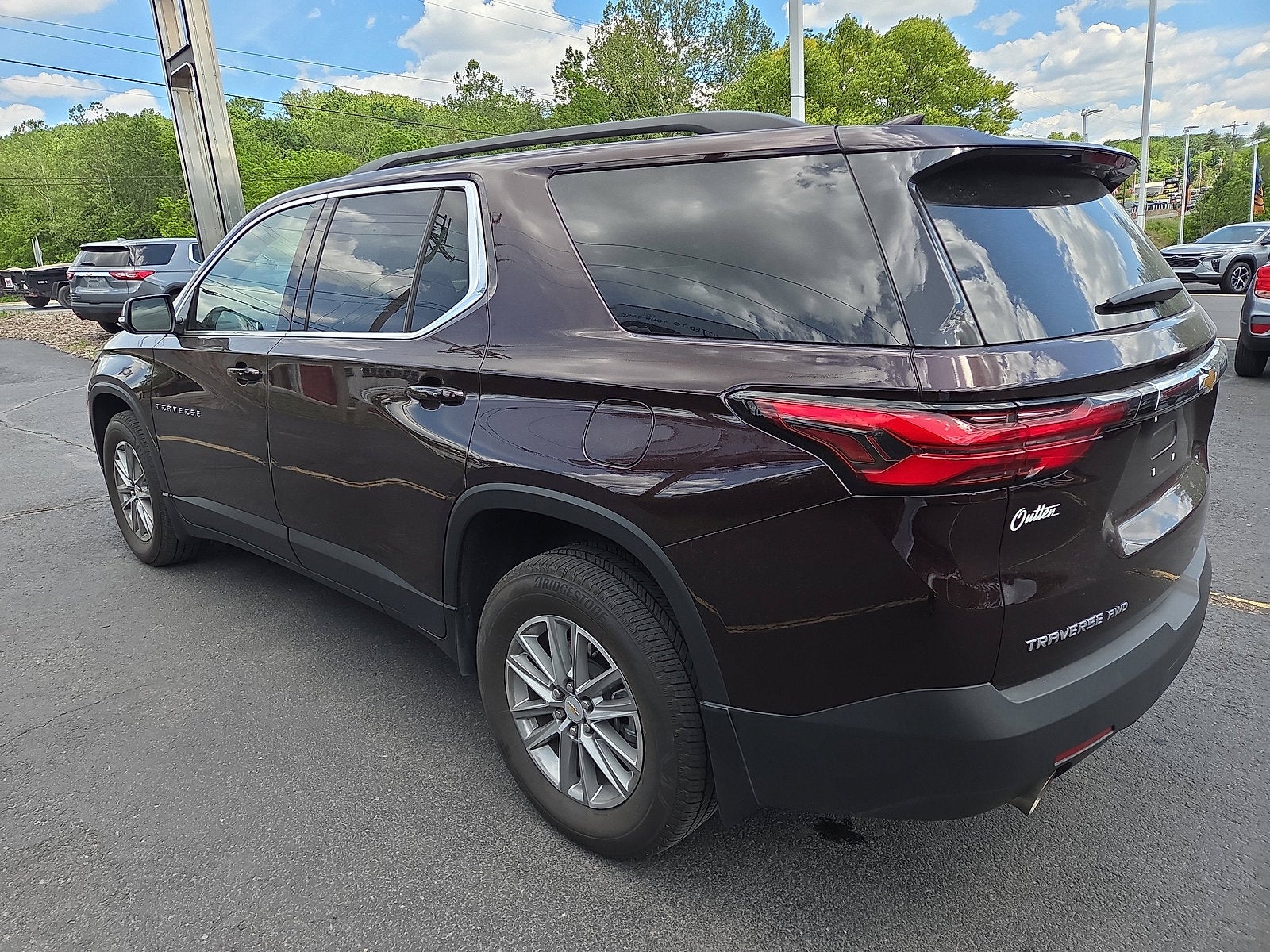 2023 Chevrolet Traverse LT Cloth AWD