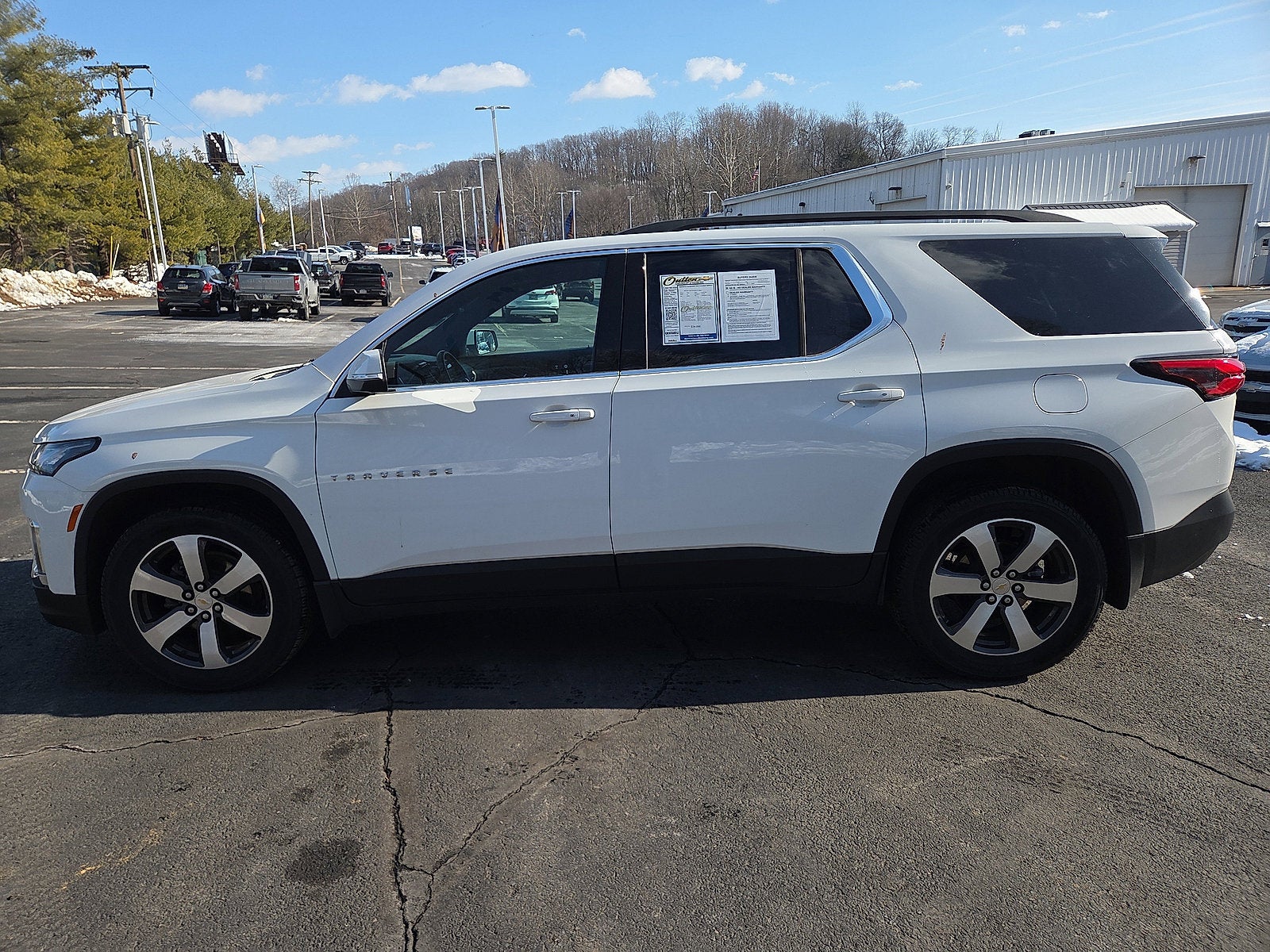 2023 Chevrolet Traverse LT Leather 