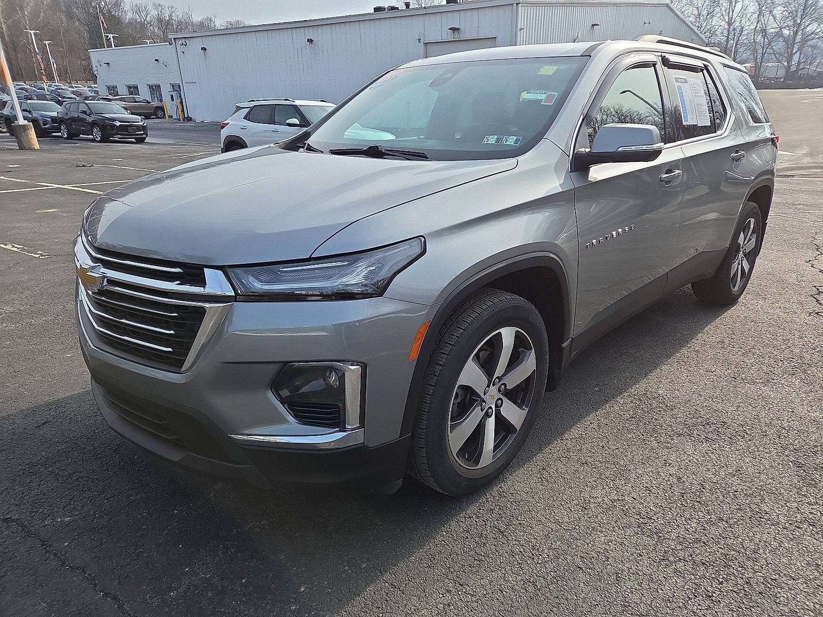 2023 Chevrolet Traverse LT Leather 