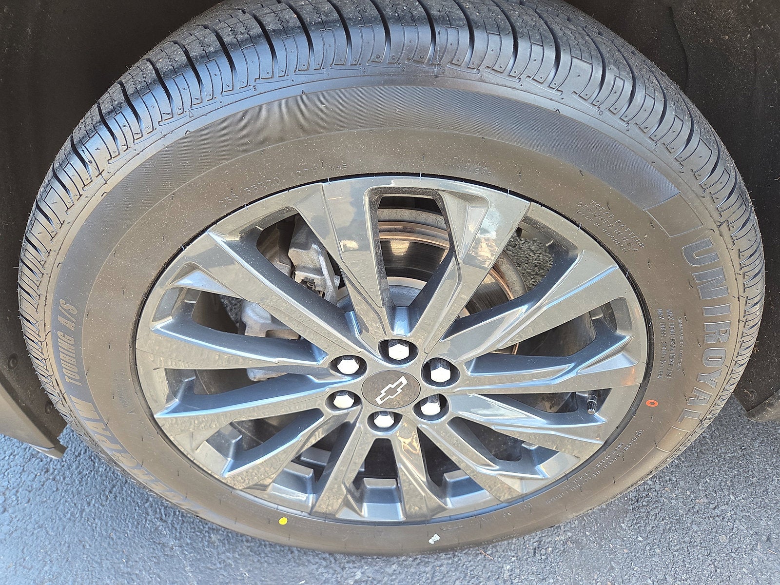 2023 Chevrolet Traverse RS 