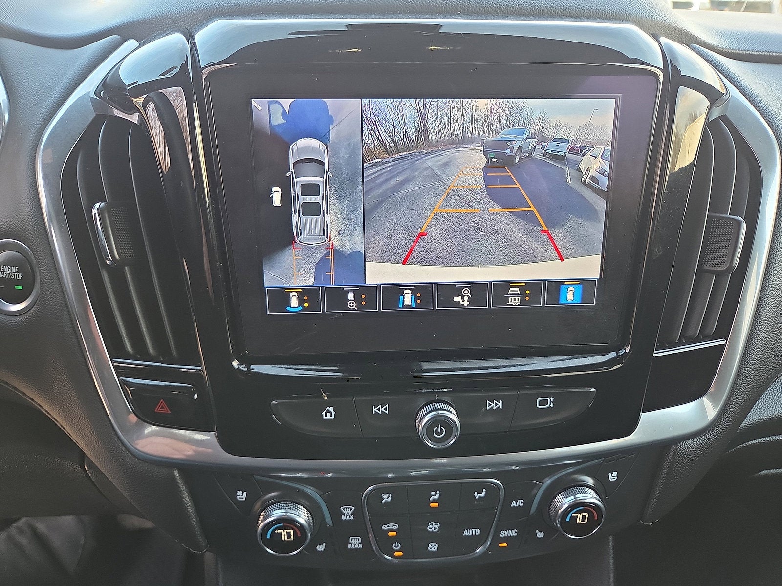 2023 Chevrolet Traverse High Country 