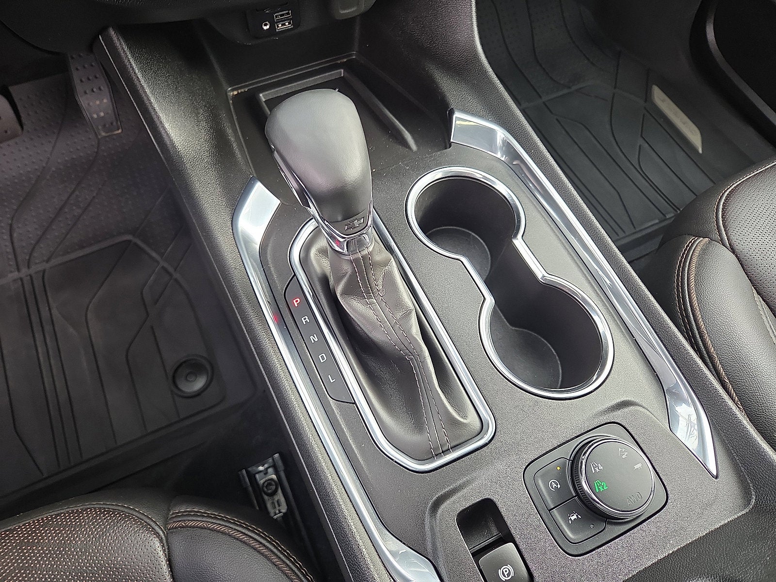 2023 Chevrolet Traverse High Country 