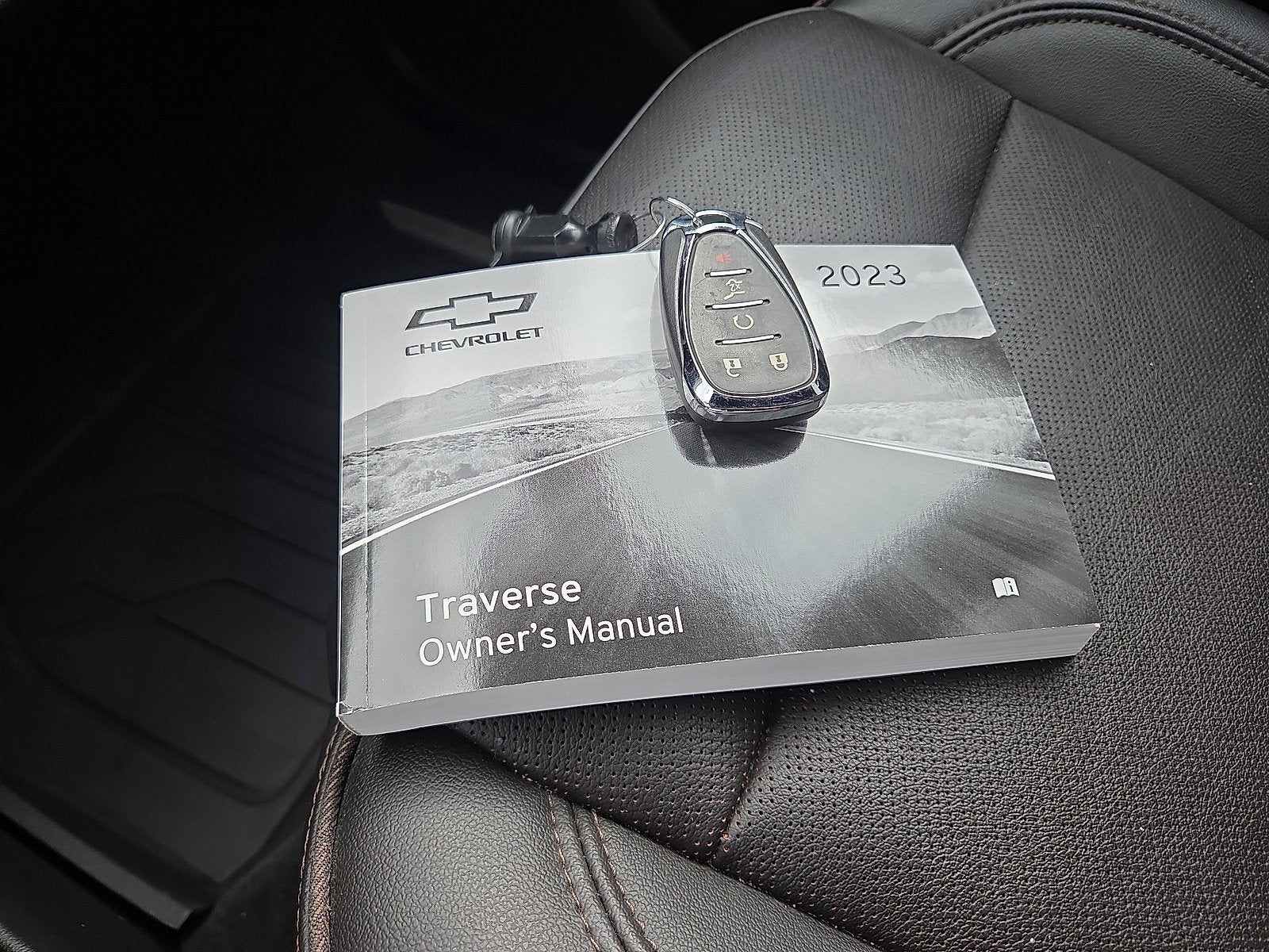 2023 Chevrolet Traverse High Country 