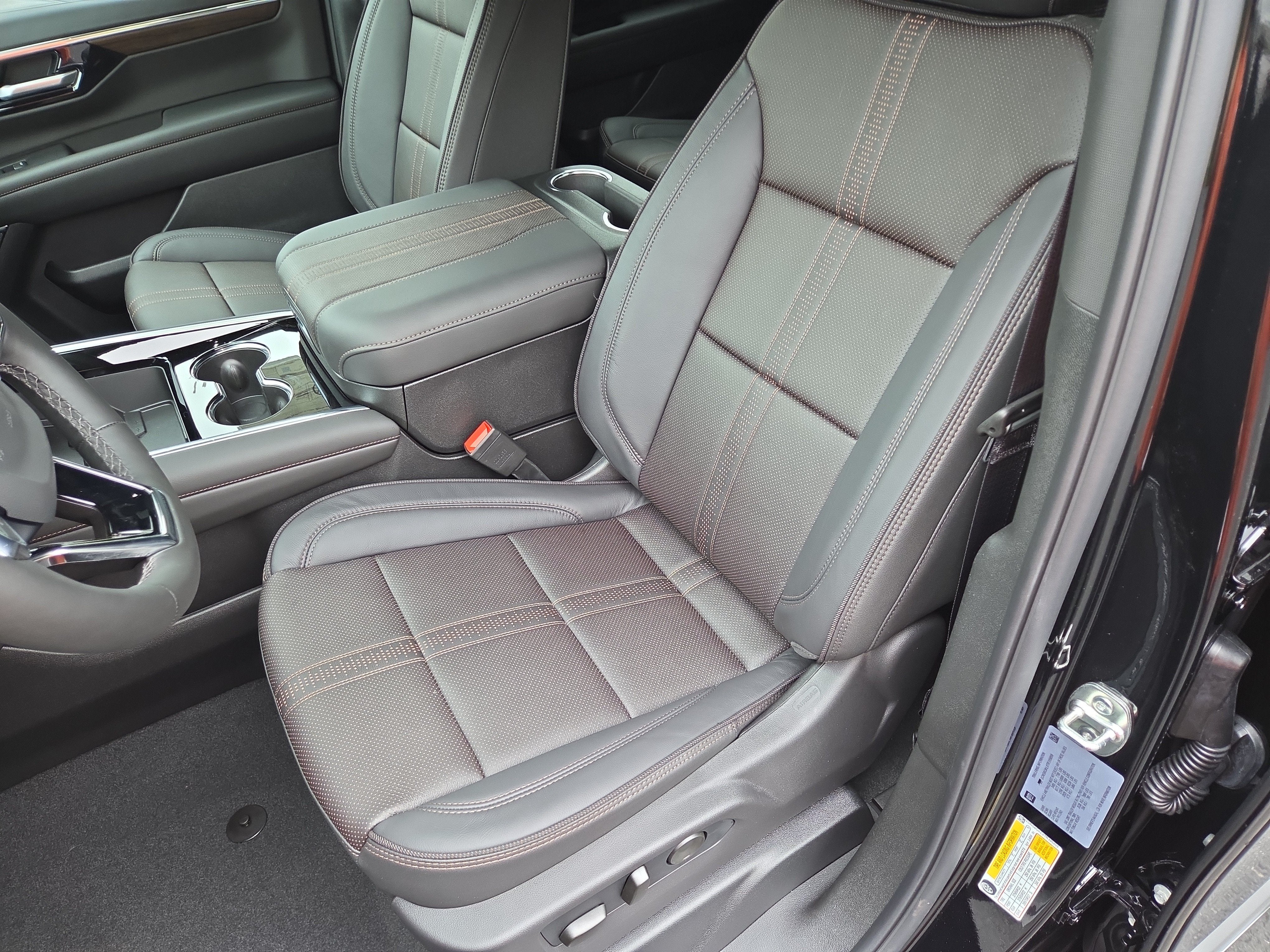 2026 Chevrolet Suburban High Country 4WD