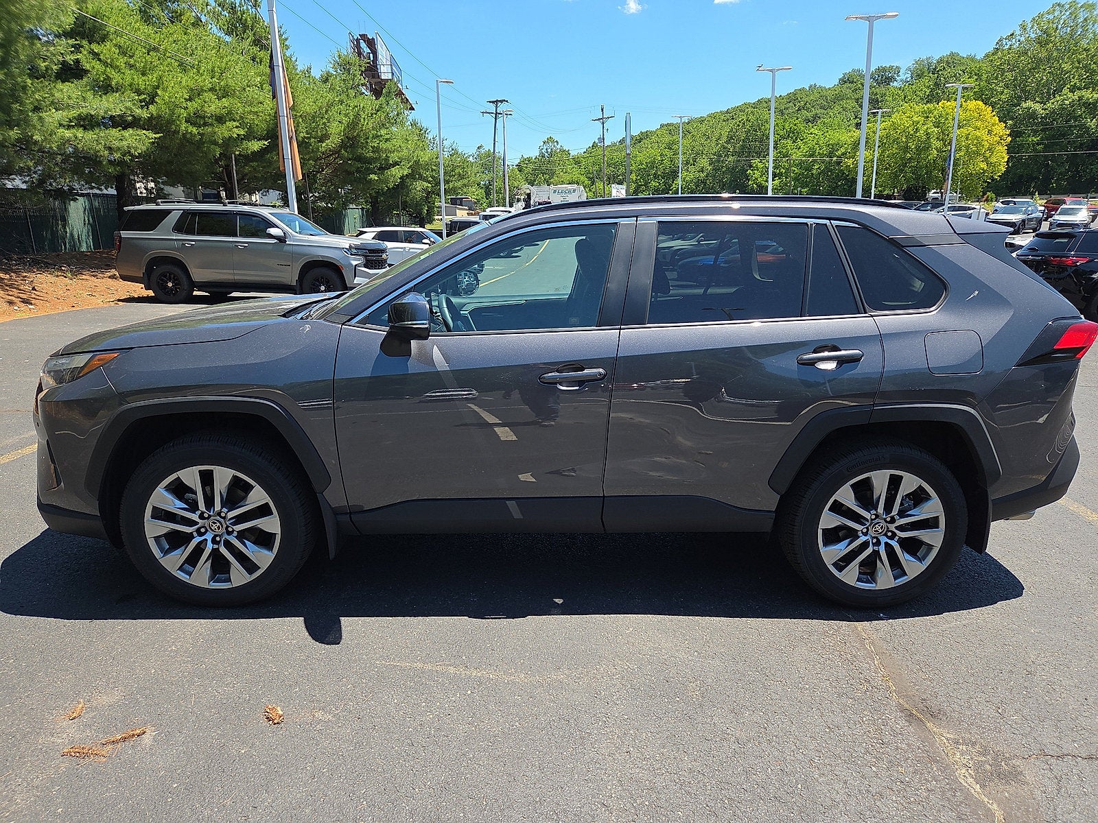 2023 Toyota RAV4 XLE Premium AWD