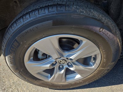 2025 Toyota RAV4 XLE AWD