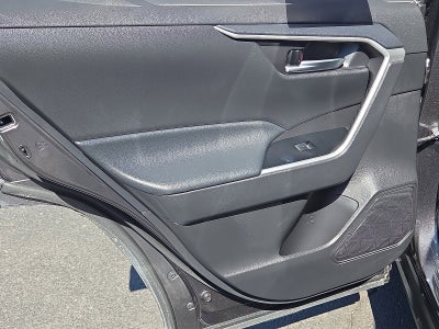 2025 Toyota RAV4 XLE AWD