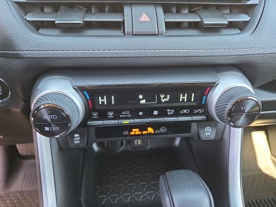 2025 Toyota RAV4 XLE AWD