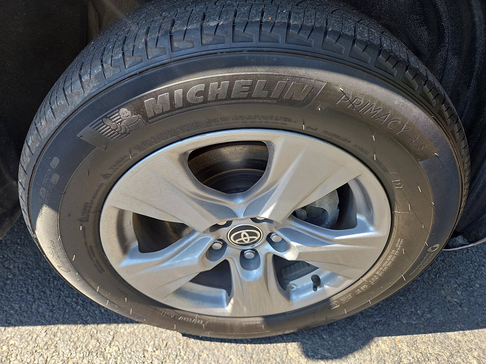 2025 Toyota RAV4 XLE AWD