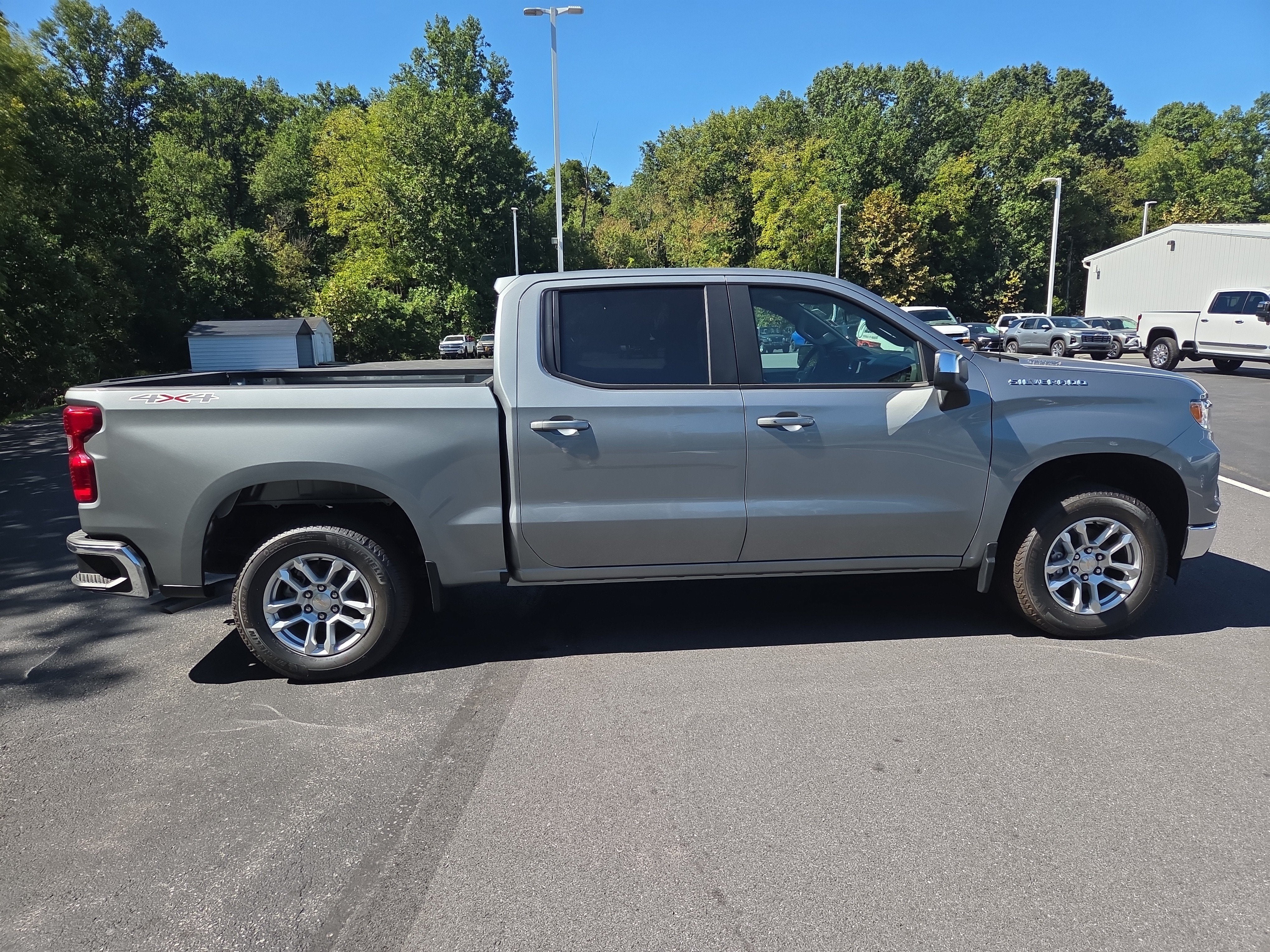2026 Chevrolet Silverado 1500 LT (2FL) 4WD