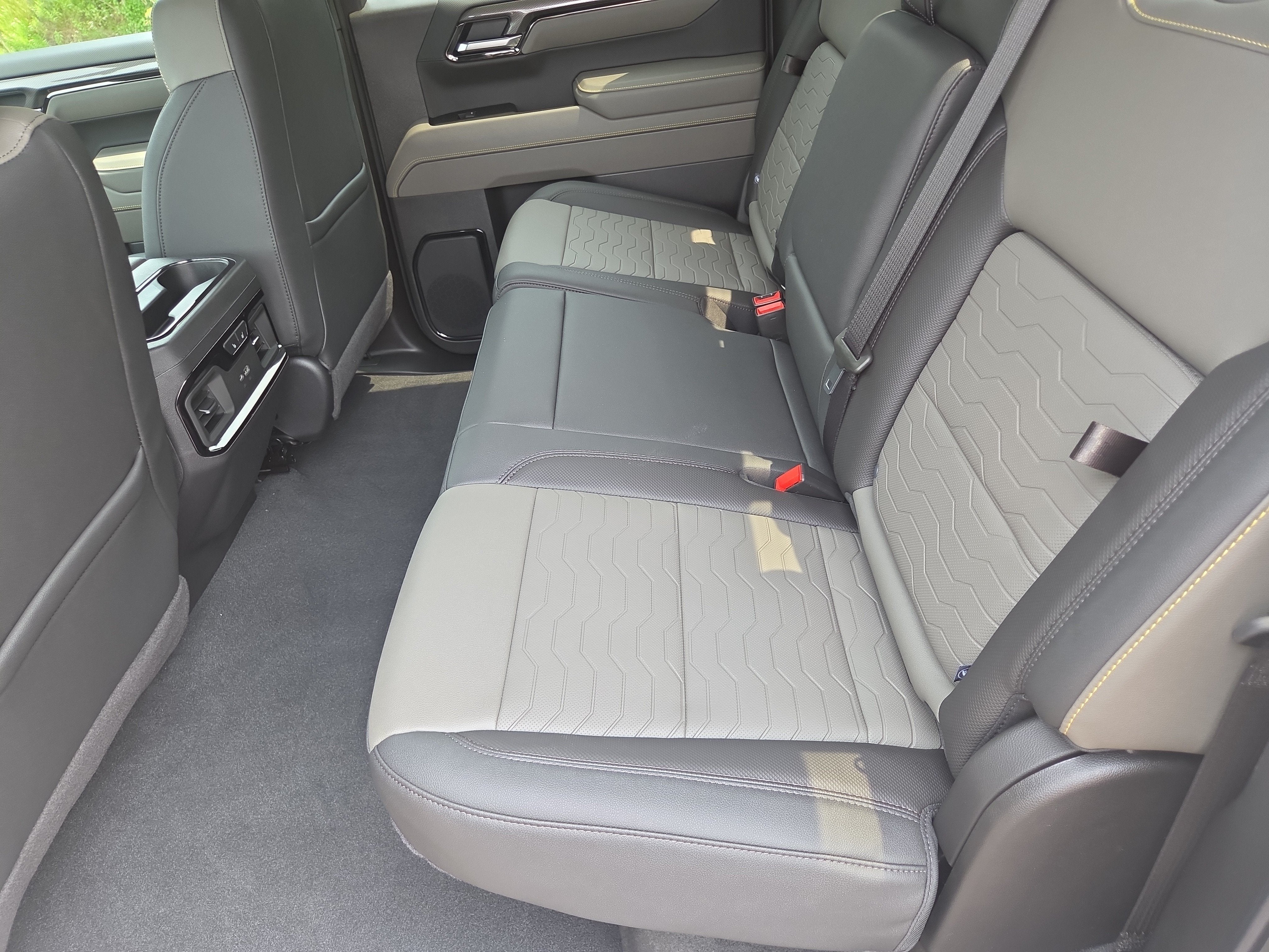 2026 Chevrolet Silverado 1500 ZR2 4WD