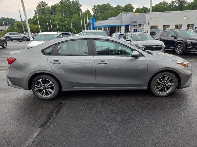 2023 Kia Forte LXS FWD