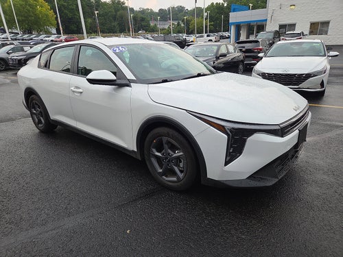2026 Kia K4 LXS FWD