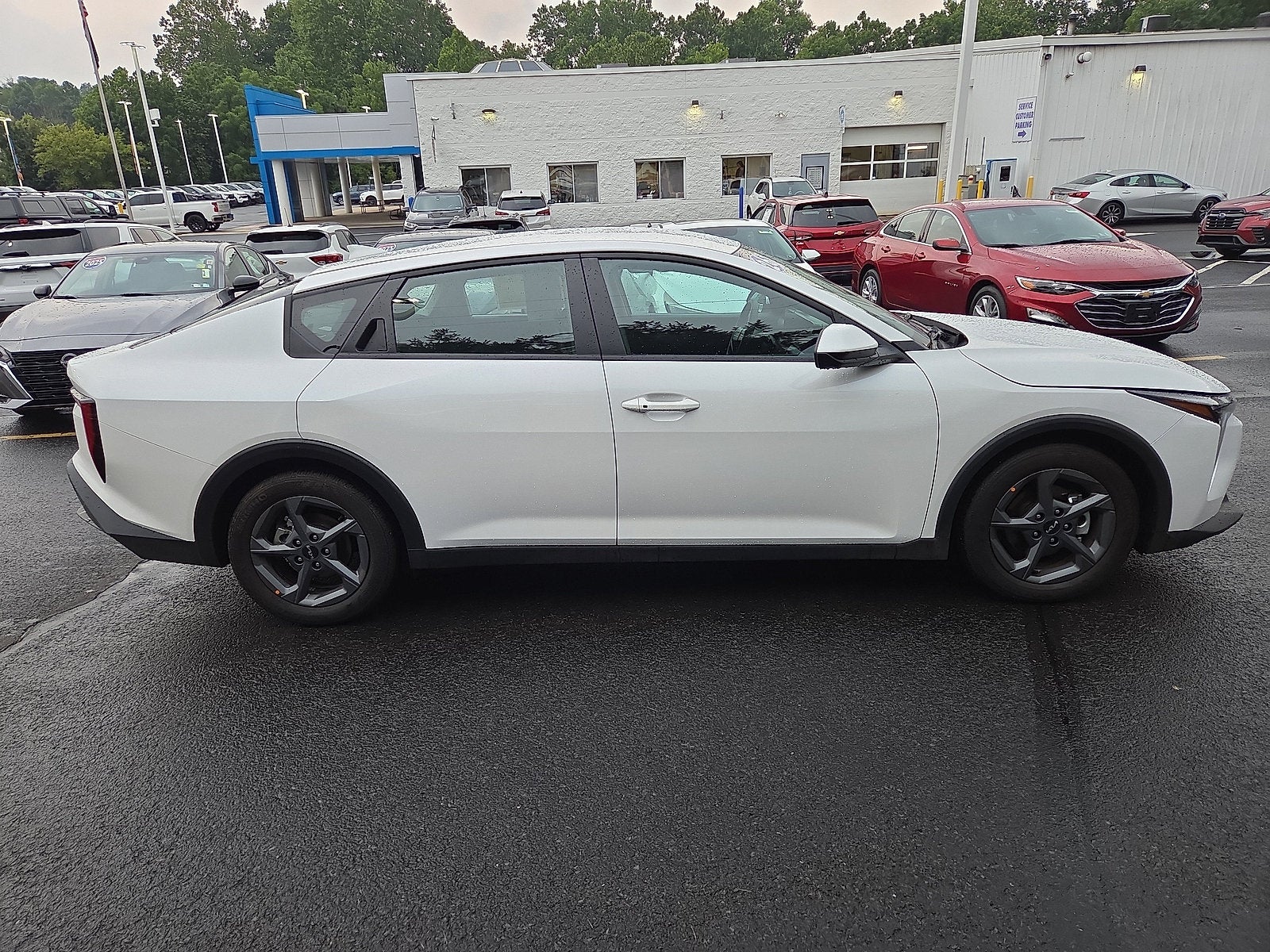 2026 Kia K4 LXS FWD