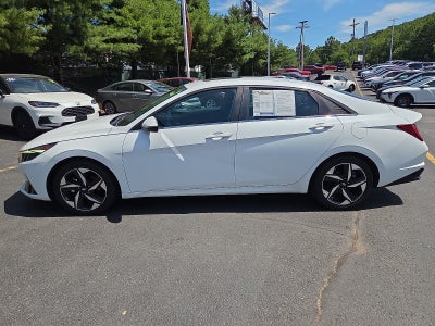 2022 Hyundai Elantra SEL FWD