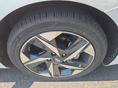 2022 Hyundai Elantra SEL FWD