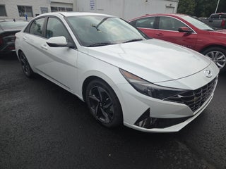 2022 Hyundai Elantra SEL FWD