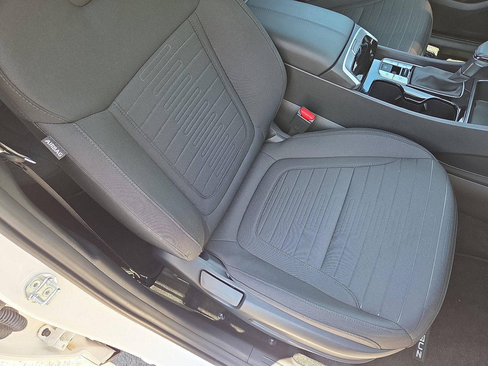 2025 Hyundai Santa Cruz SE - Photo 16