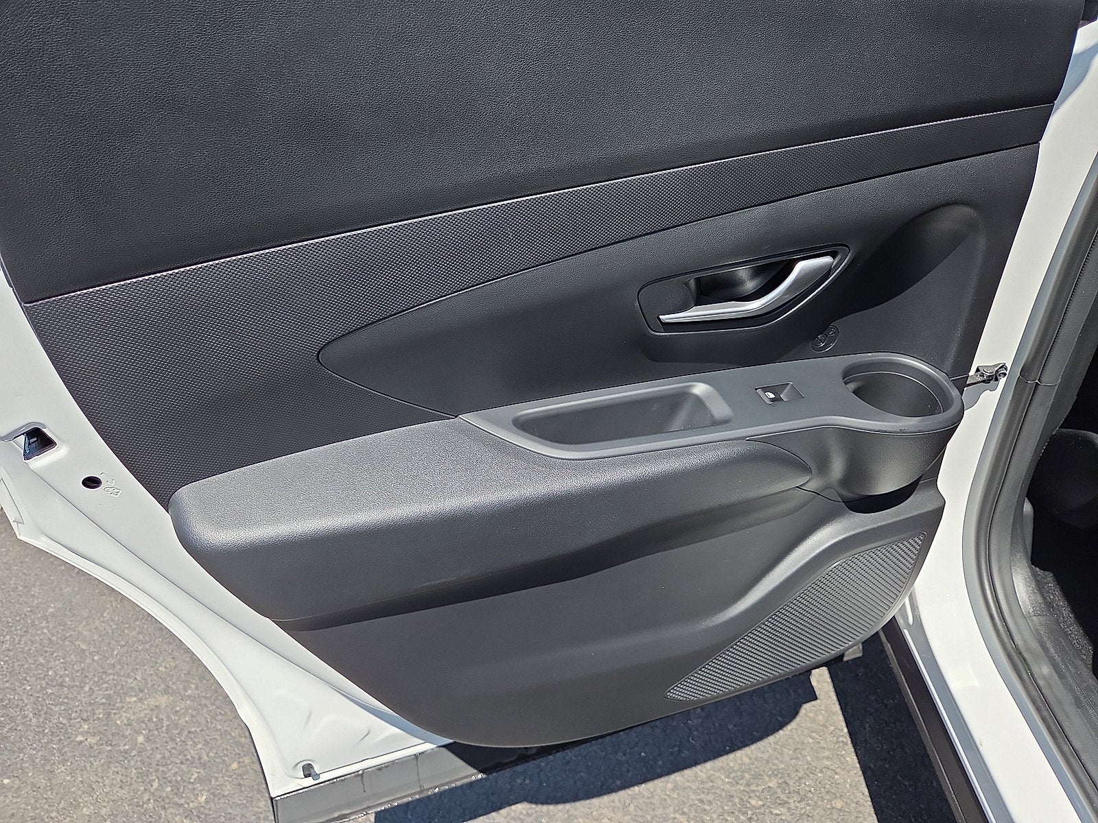 2025 Hyundai Santa Cruz SE - Photo 21