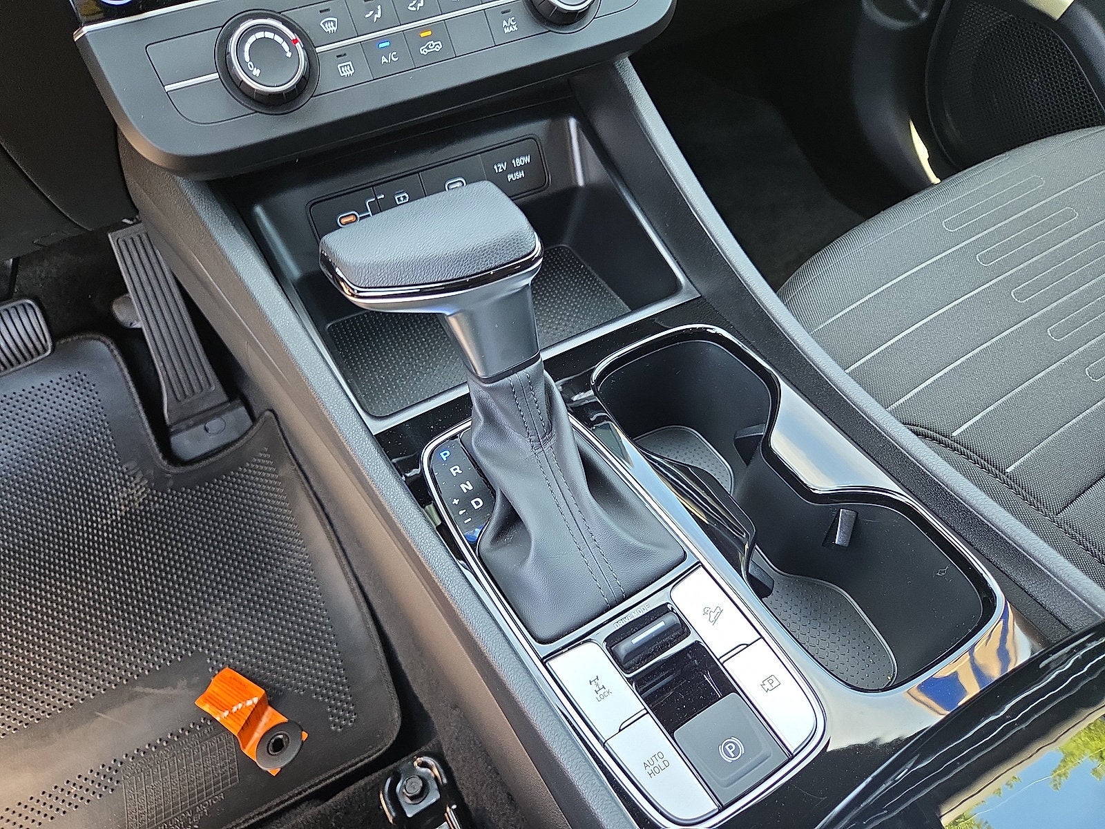 2025 Hyundai Santa Cruz SE - Photo 26