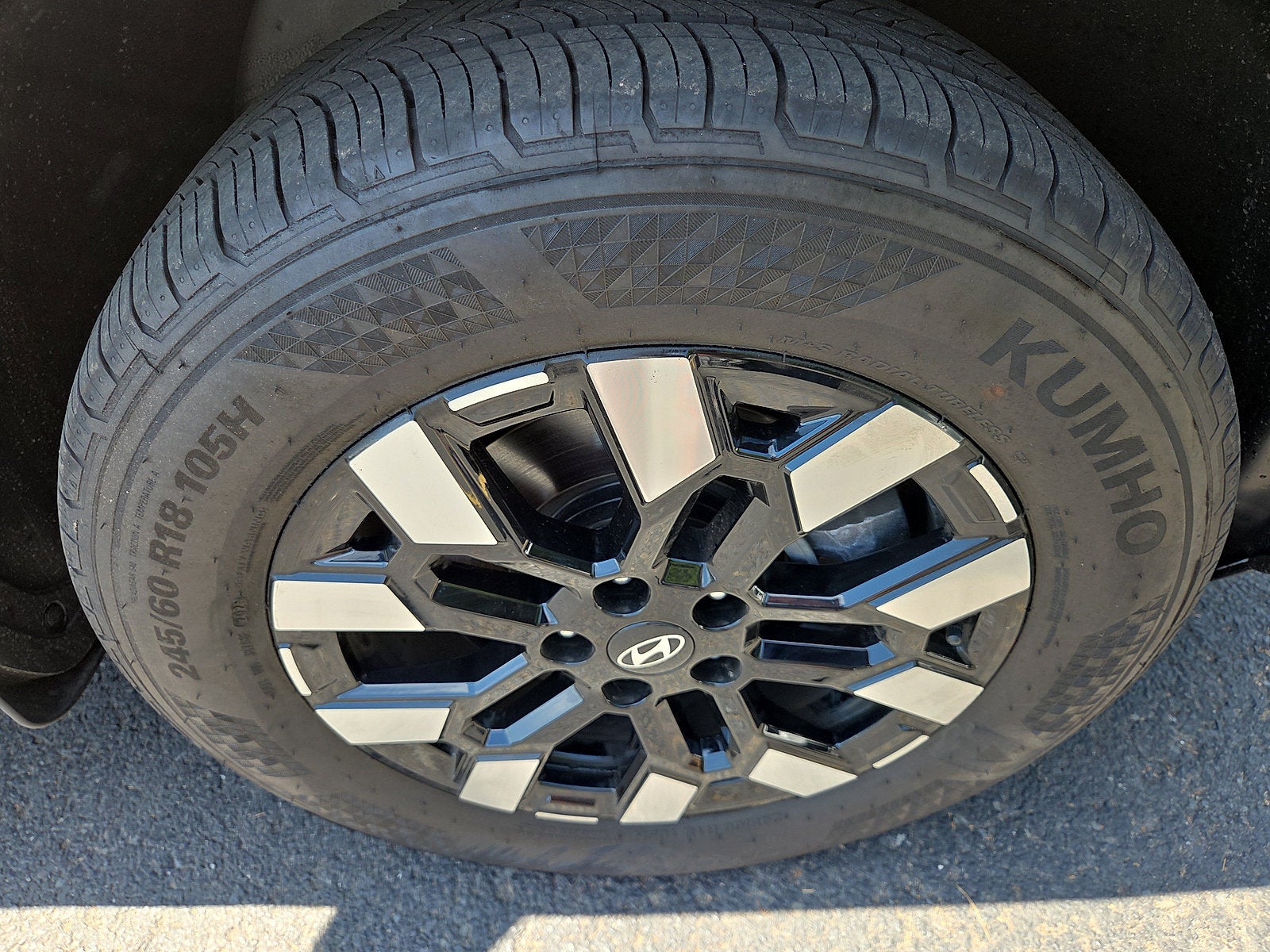2025 Hyundai Santa Cruz SE - Photo 9