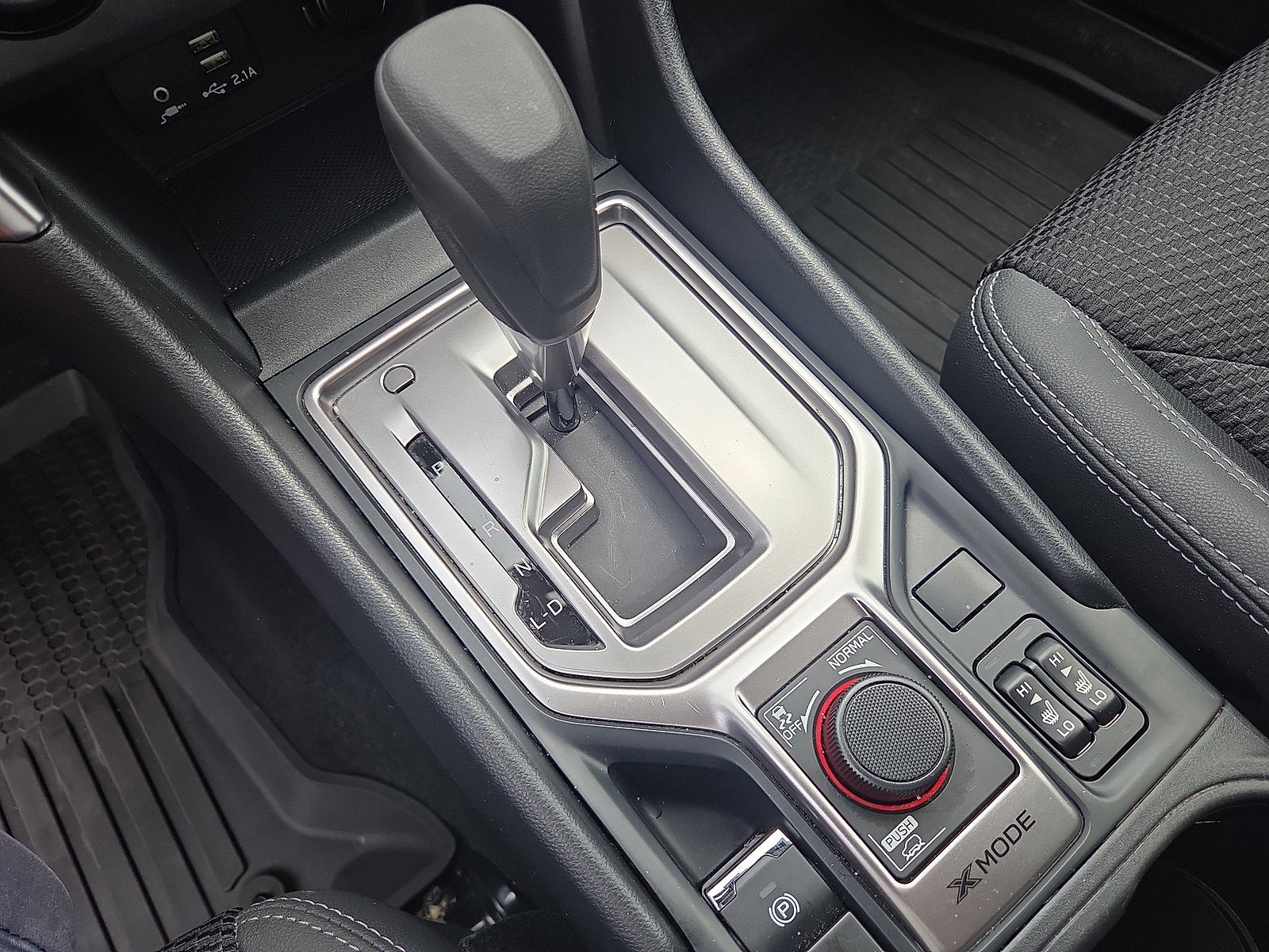 2023 Subaru Forester Premium AWD