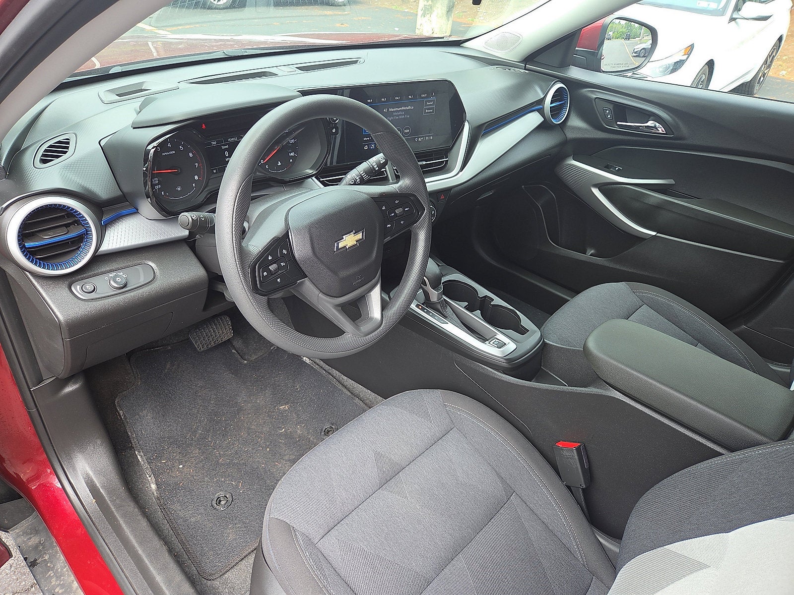 2024 Chevrolet Trax LS FWD