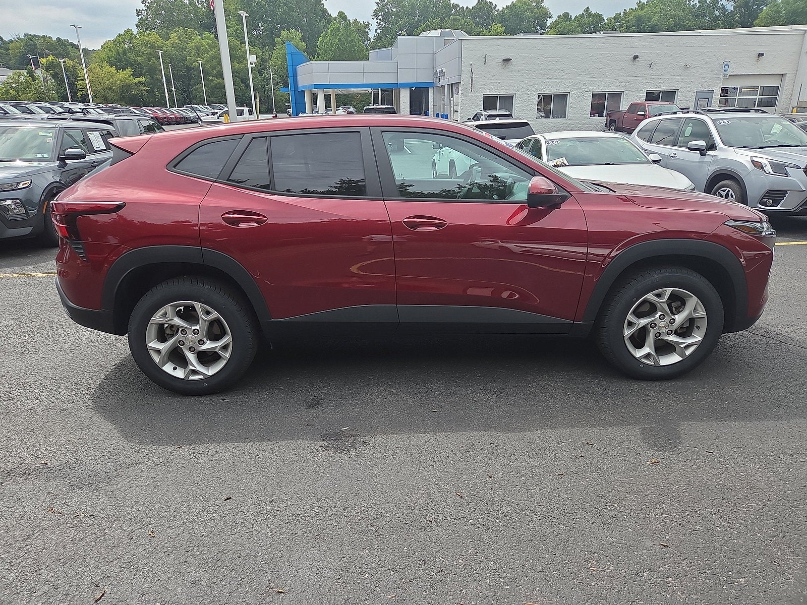 2024 Chevrolet Trax LS FWD
