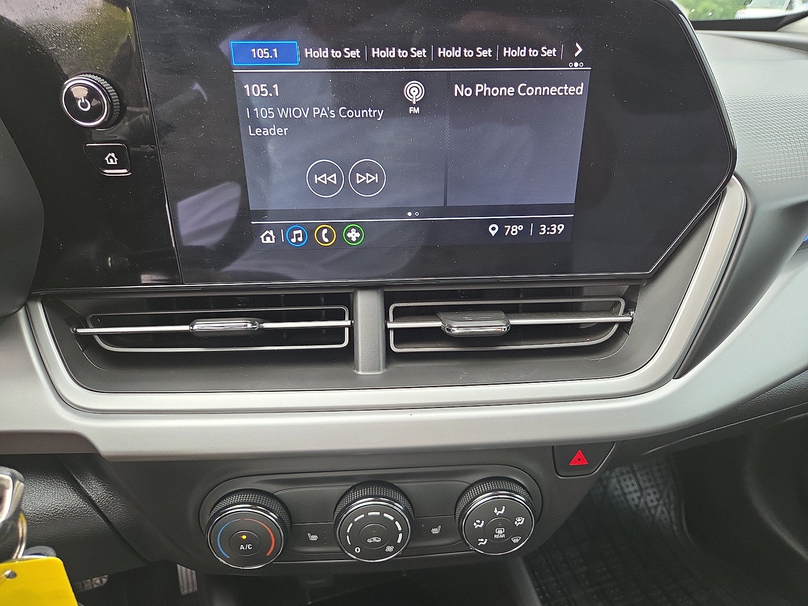 2024 Chevrolet Trax LS FWD