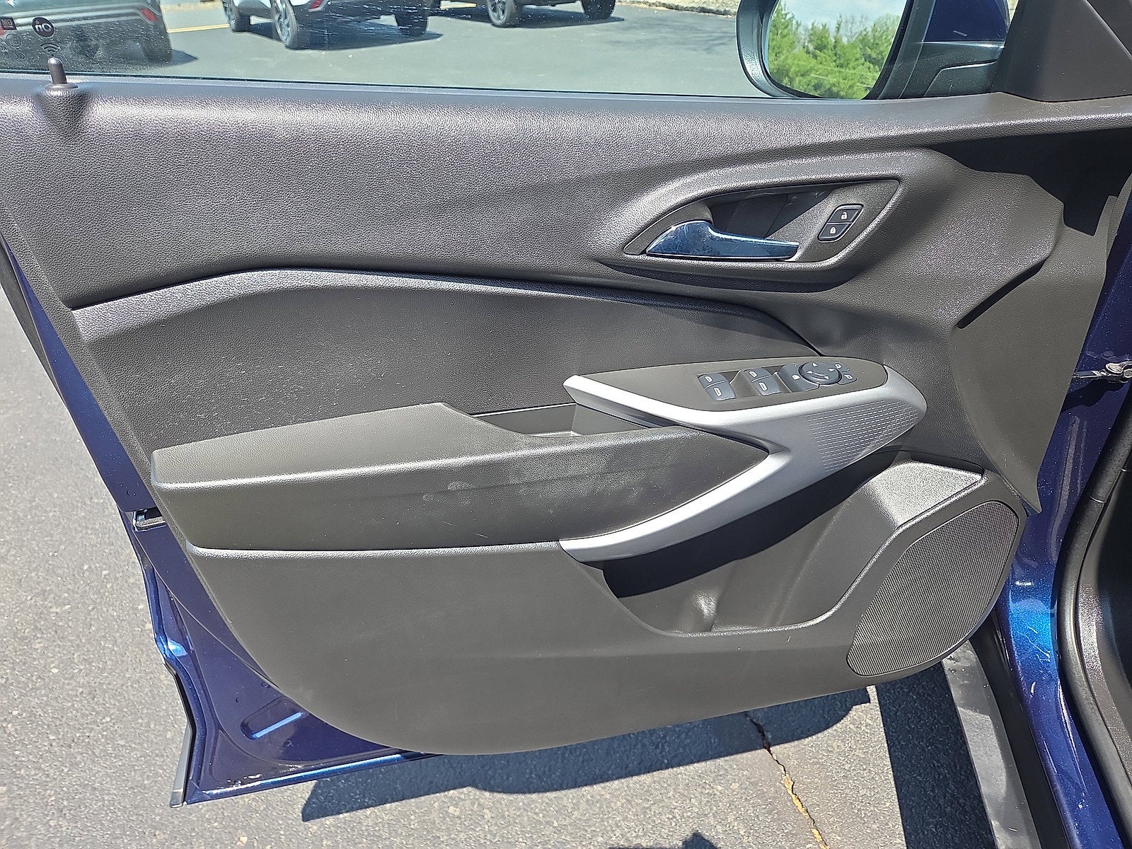 2024 Chevrolet Trax LS FWD