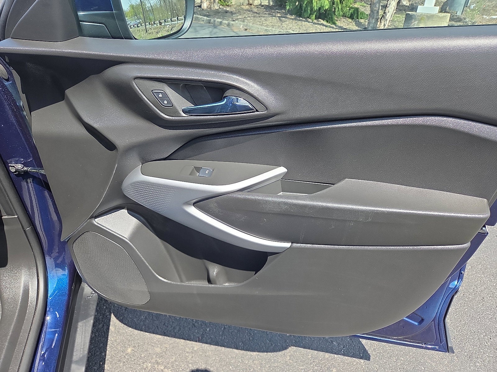 2024 Chevrolet Trax LS FWD