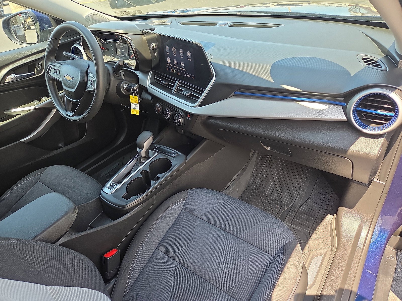 2024 Chevrolet Trax LS FWD