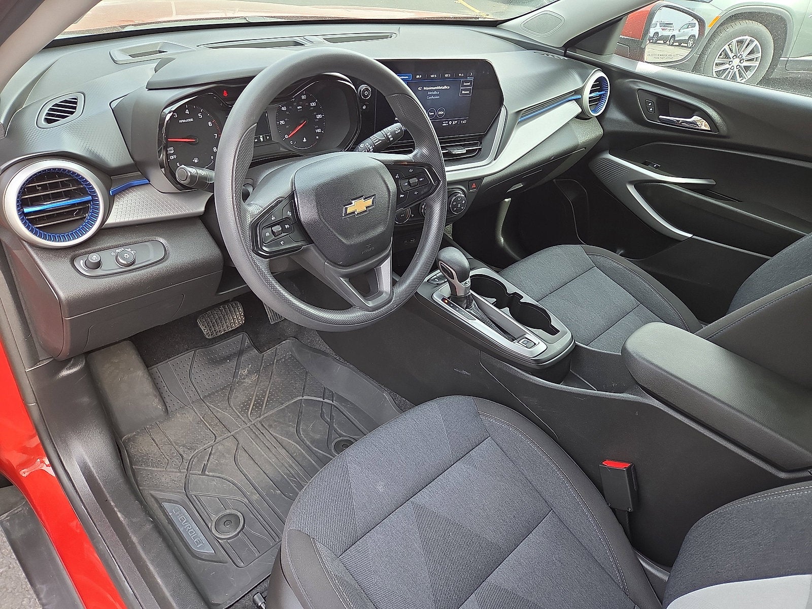 2024 Chevrolet Trax LS FWD