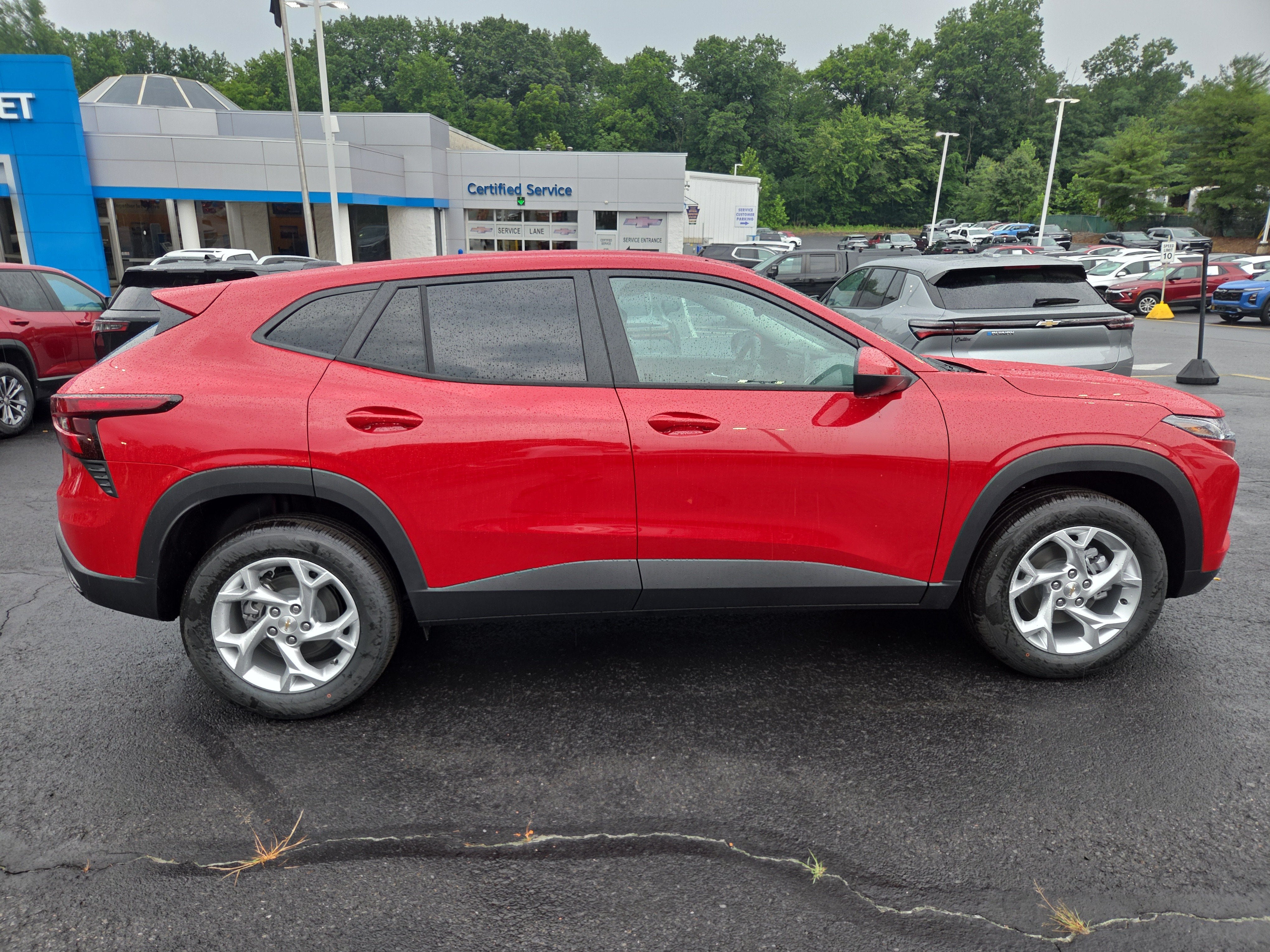 2026 Chevrolet Trax LS FWD