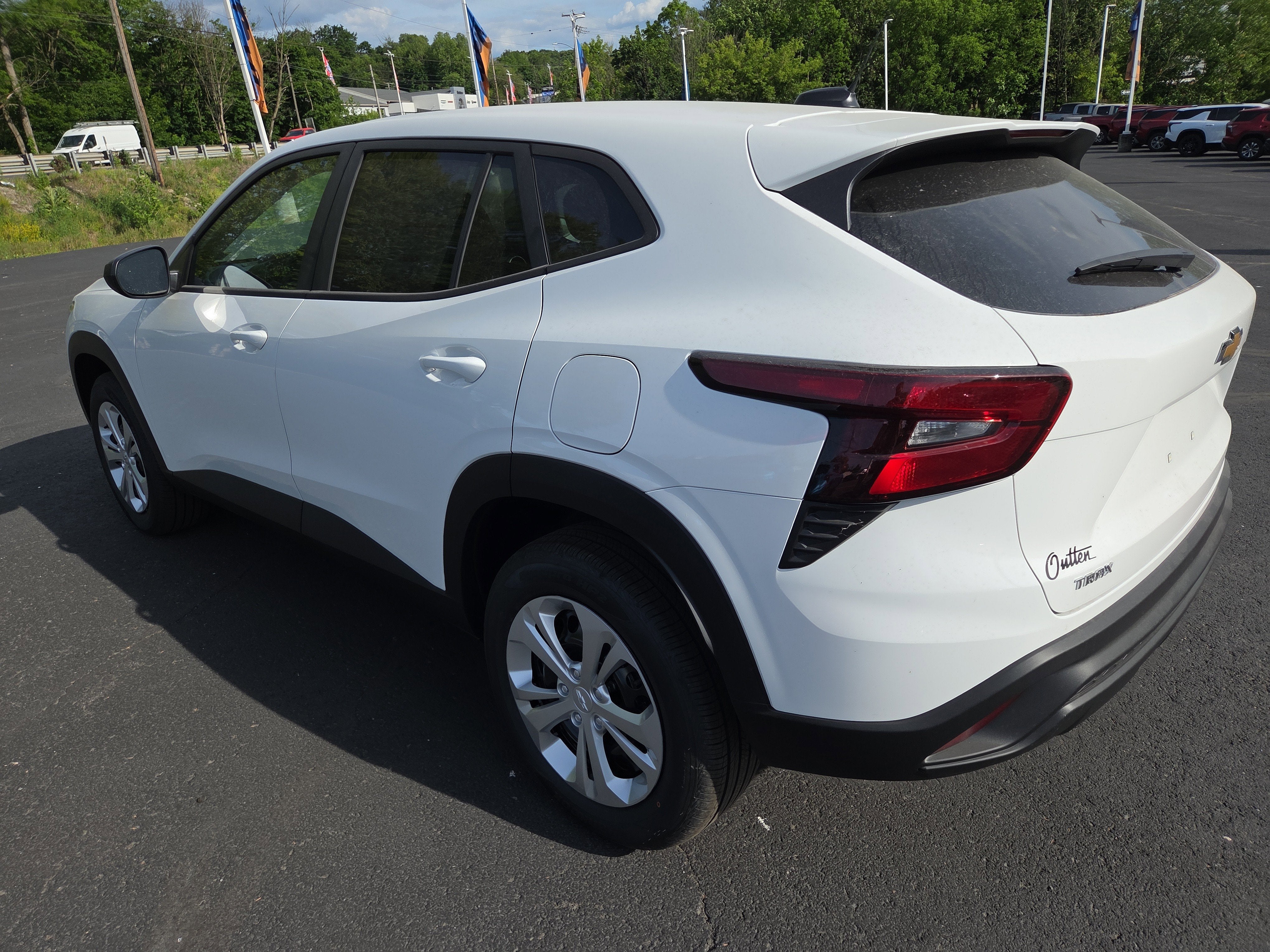 2026 Chevrolet Trax LS FWD