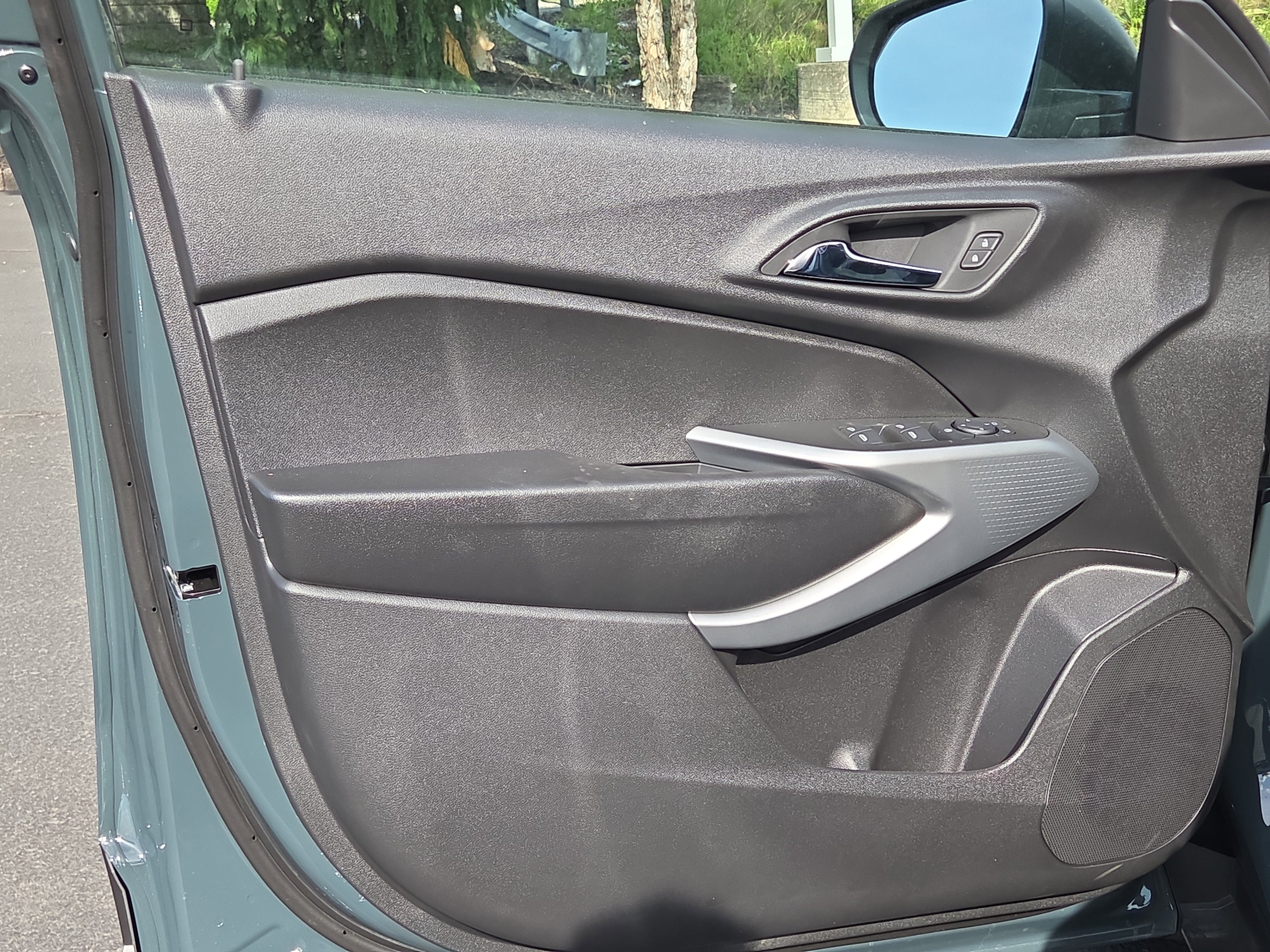2026 Chevrolet Trax LS FWD