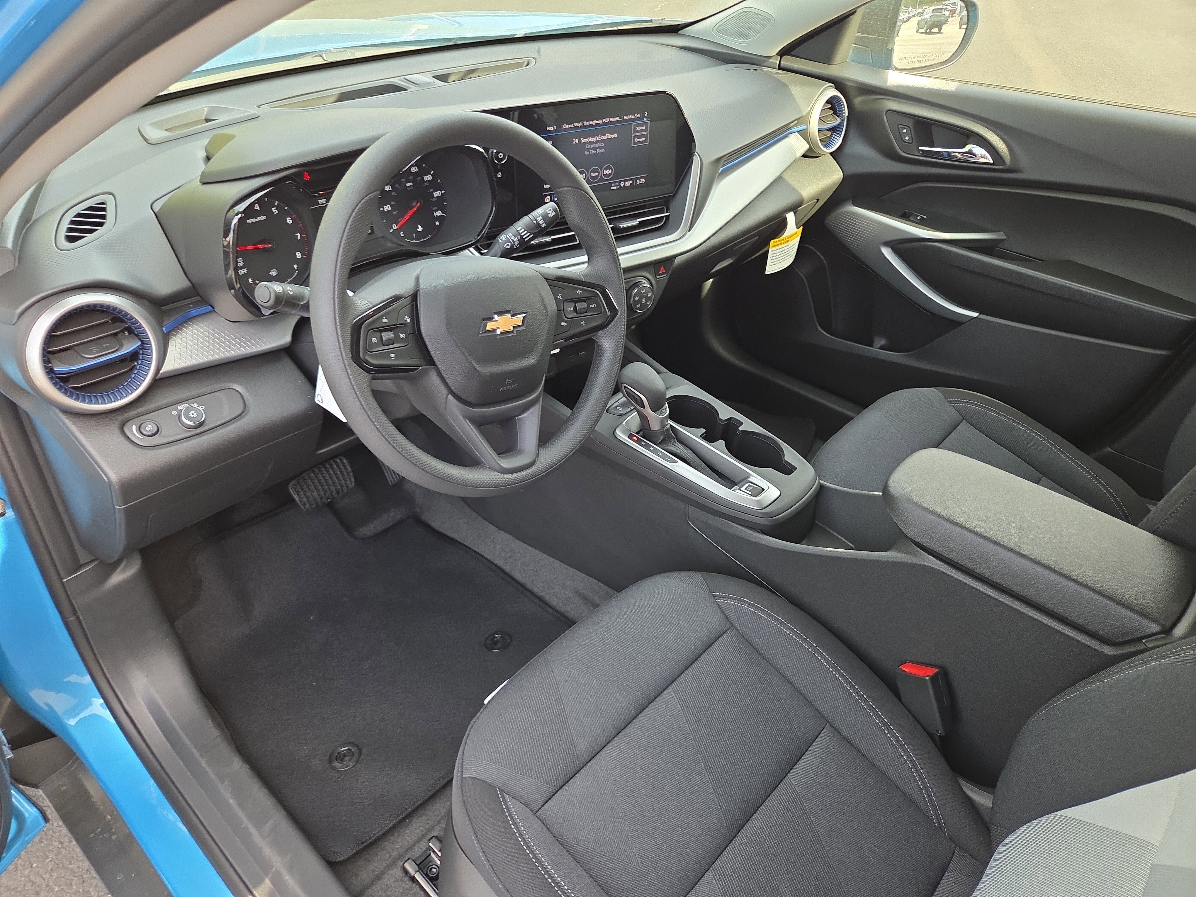 2026 Chevrolet Trax LS FWD