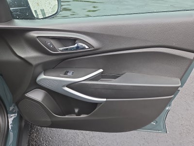 2025 Chevrolet Trax LS FWD