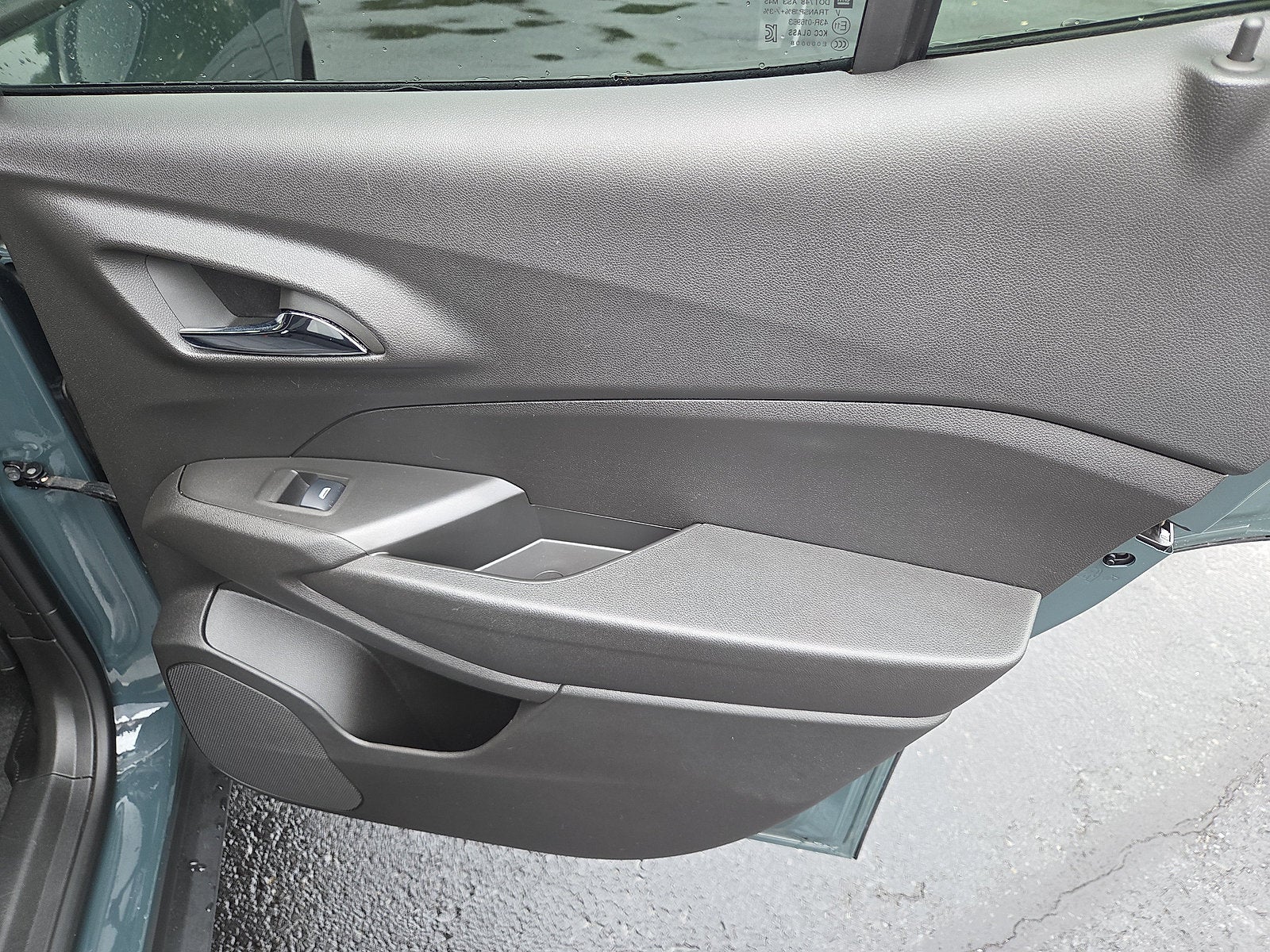 2025 Chevrolet Trax LS FWD