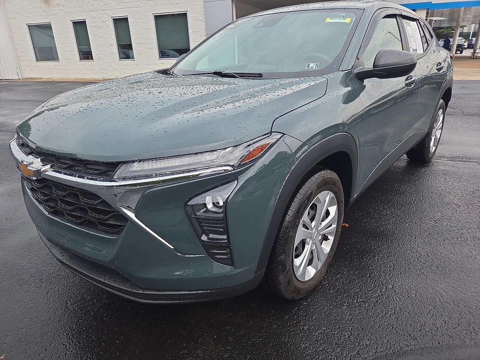 2025 Chevrolet Trax LS FWD
