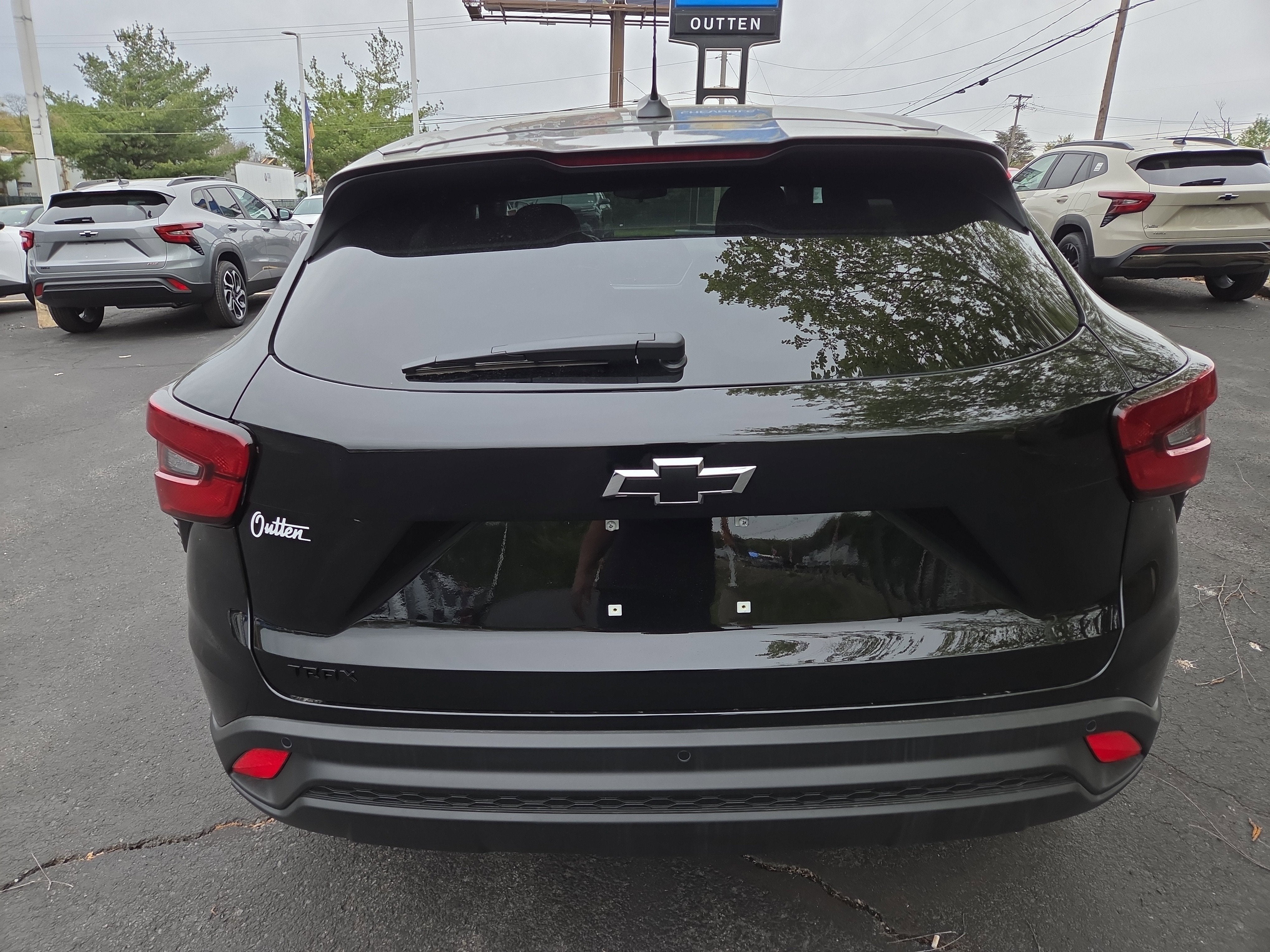 2026 Chevrolet Trax LS FWD