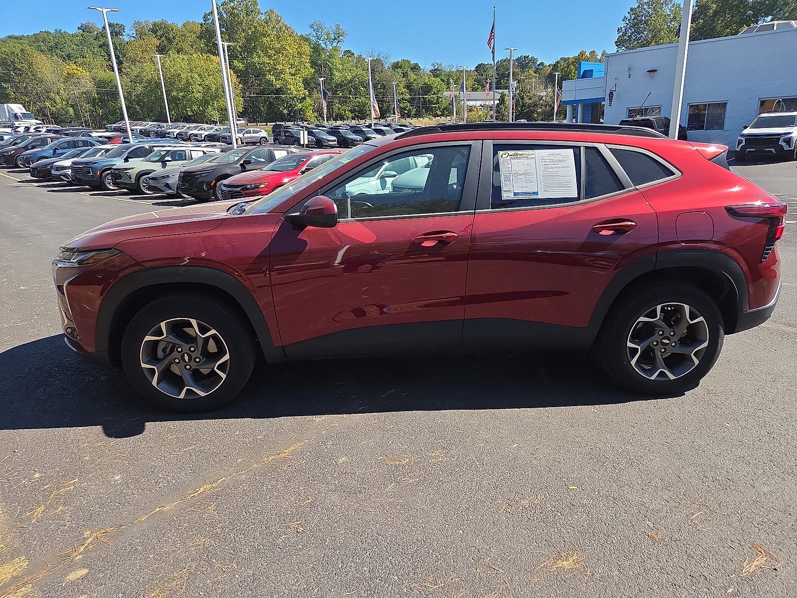 2025 Chevrolet Trax LT FWD
