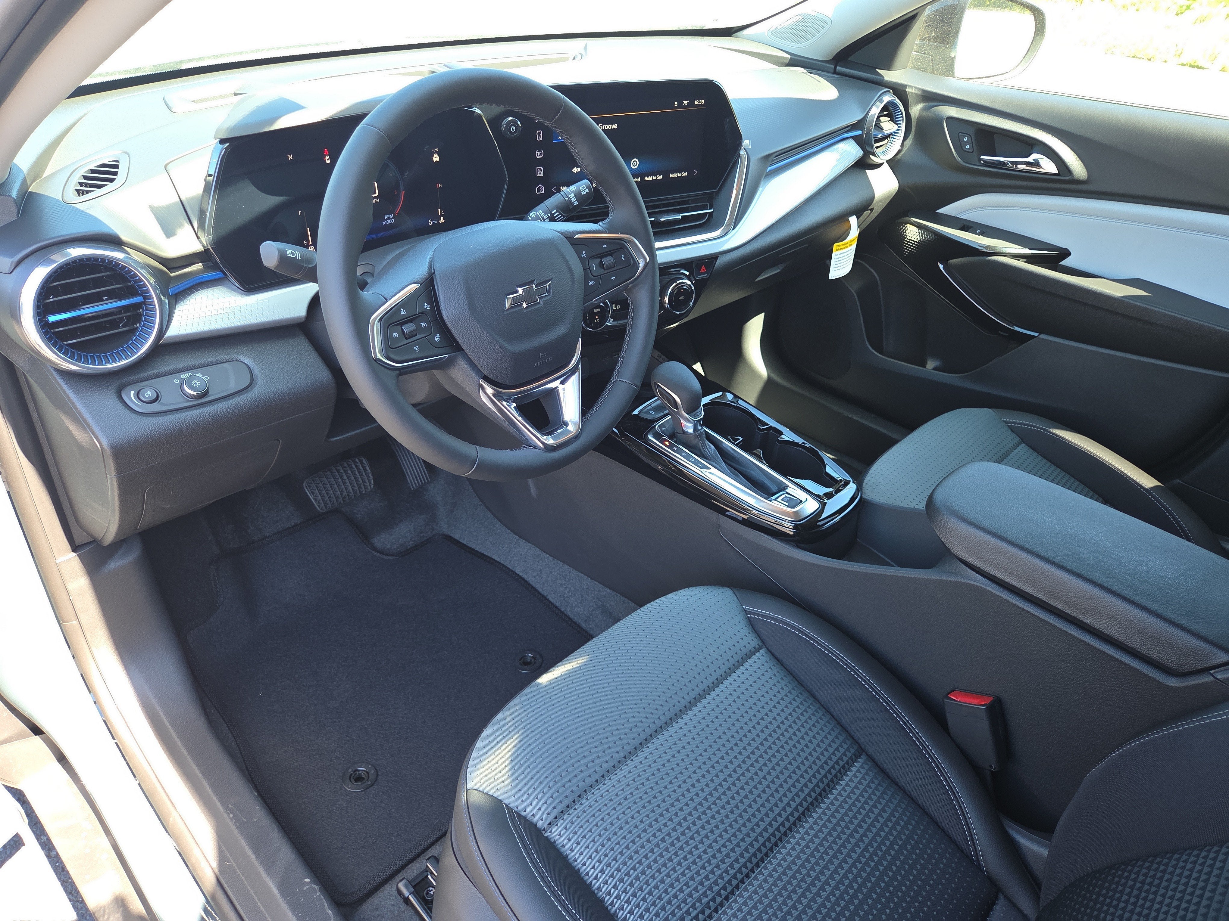 2026 Chevrolet Trax LT FWD