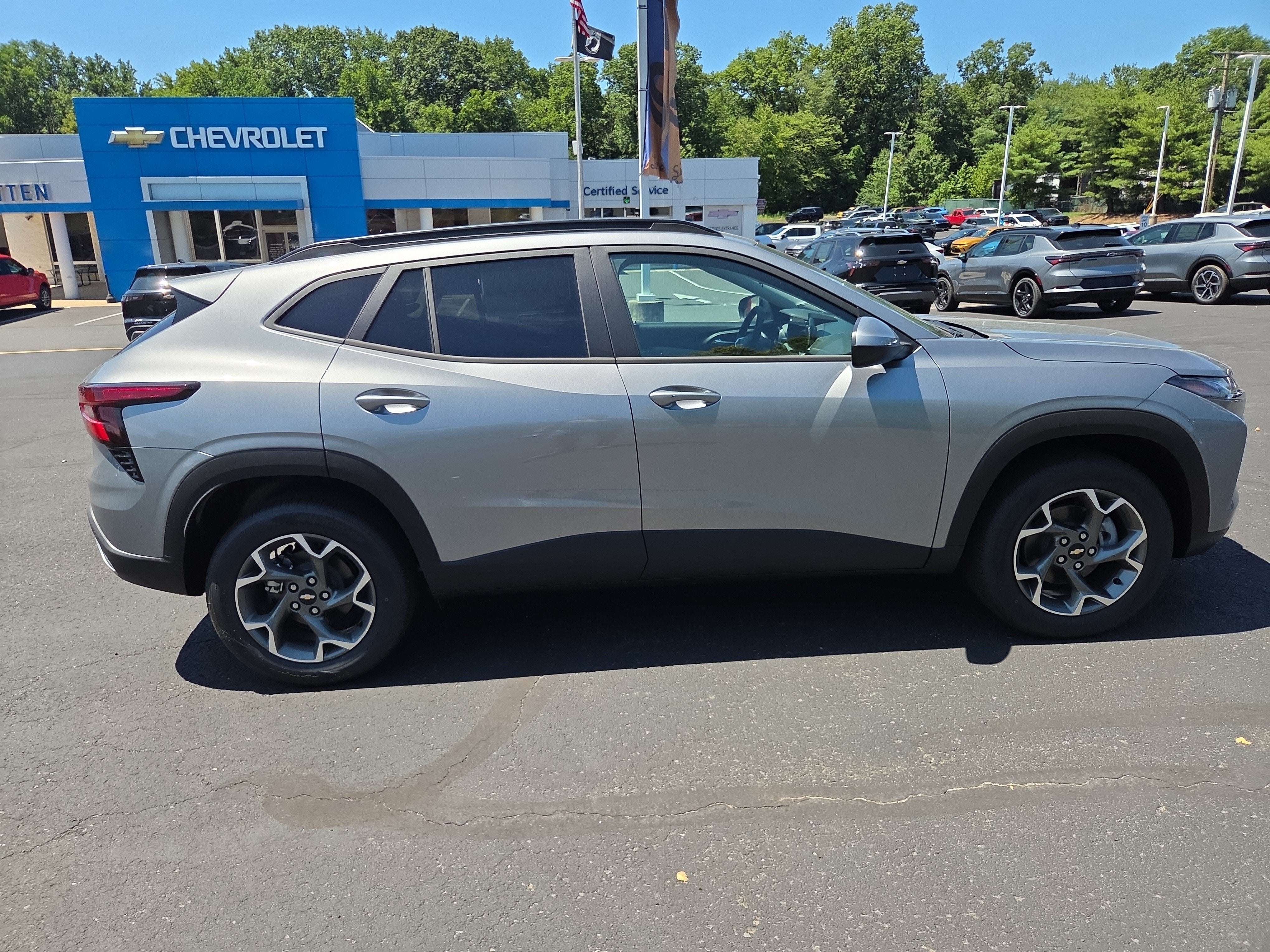 2026 Chevrolet Trax LT FWD