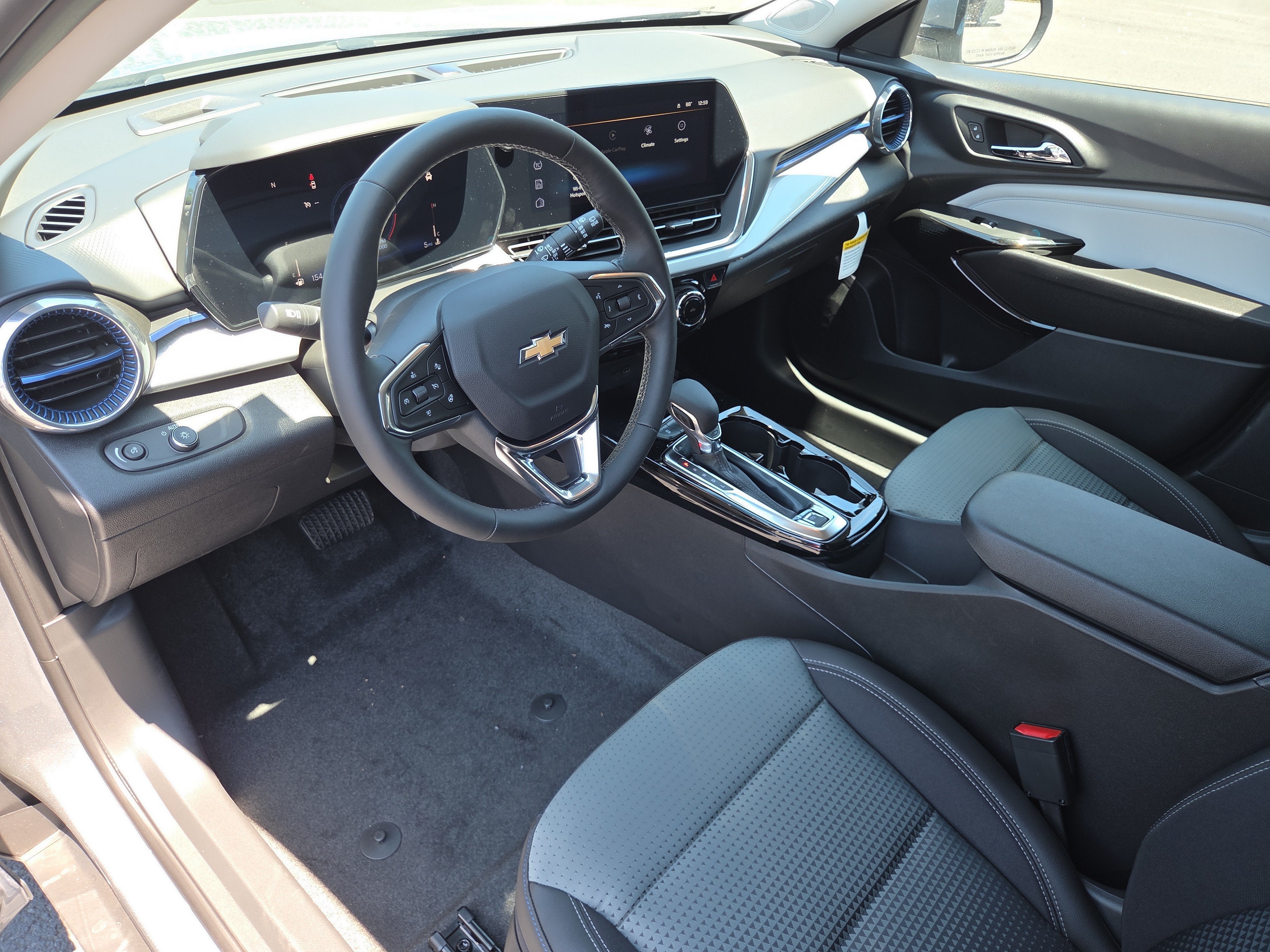 2026 Chevrolet Trax LT FWD