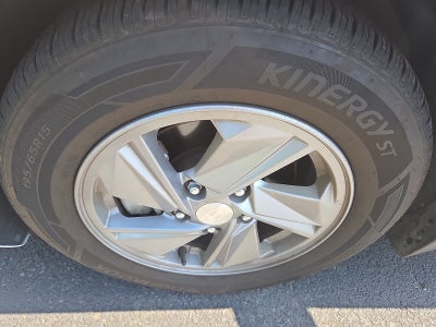 2024 Hyundai Elantra SE FWD