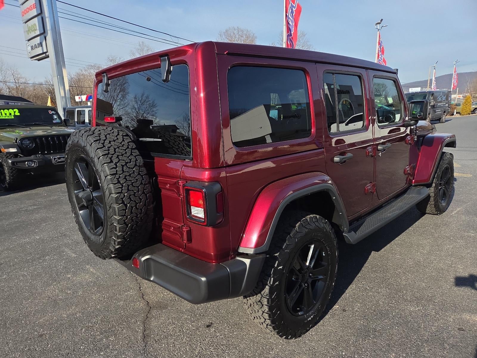 2022 Jeep Wrangler Unlimited Sahara Altitude 4x4