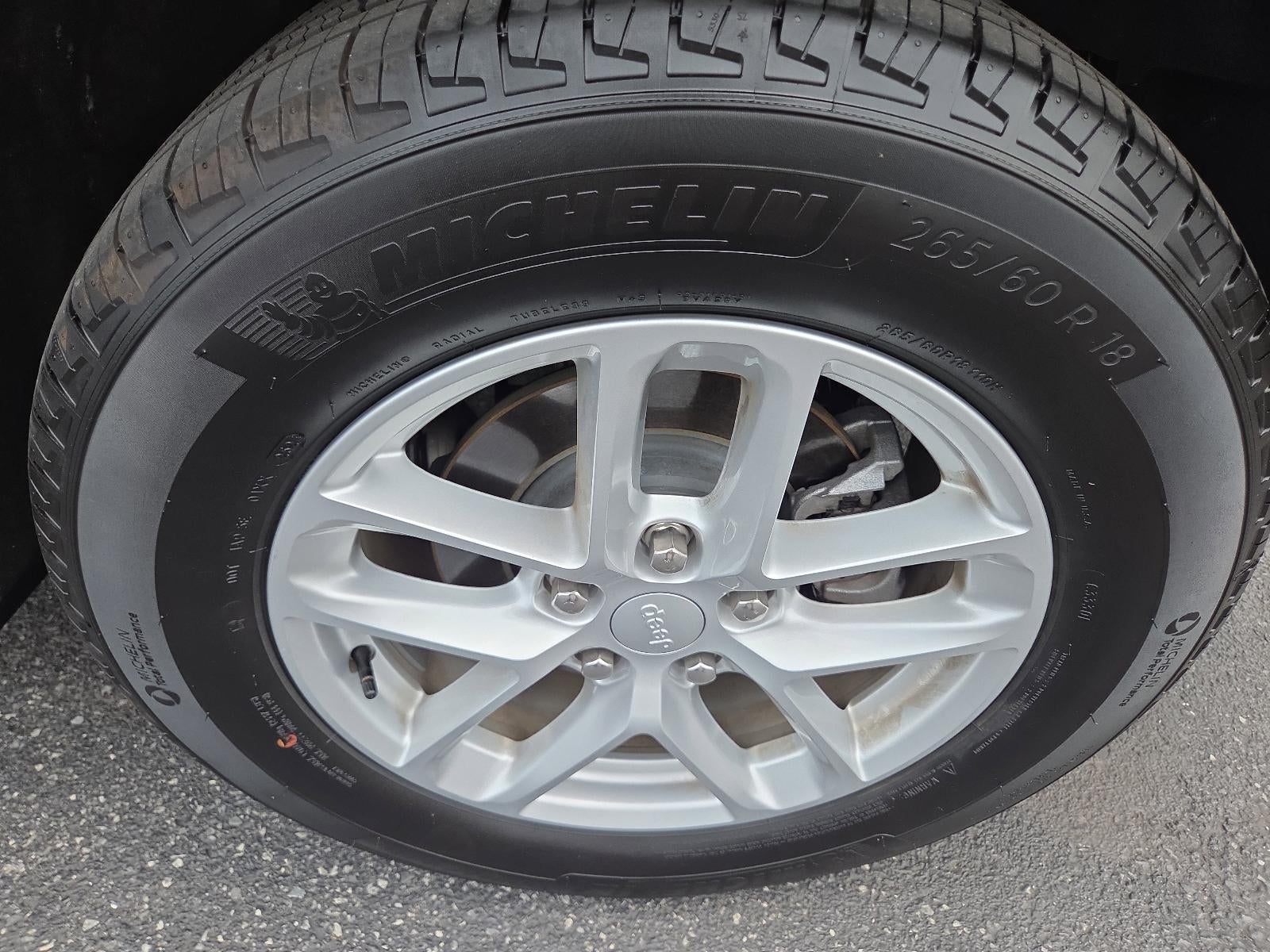 2024 Jeep Grand Cherokee Laredo X 4x4