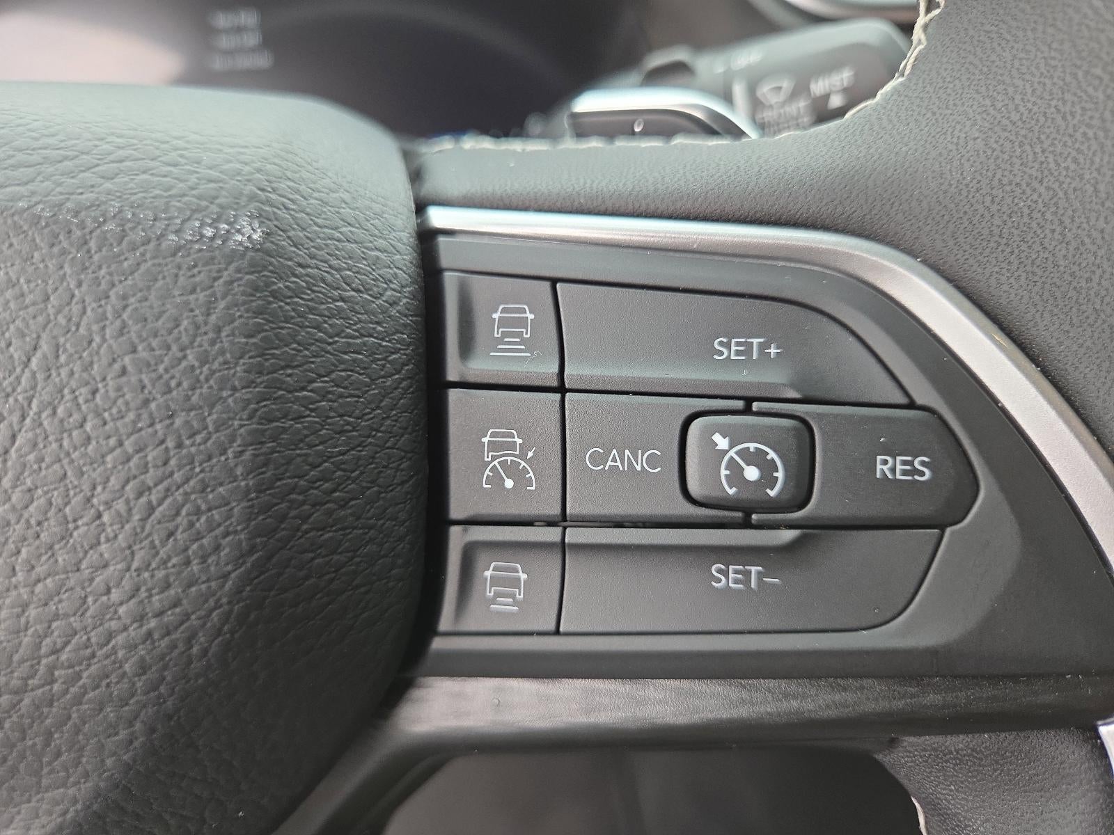 2024 Jeep Grand Cherokee Laredo X 4x4